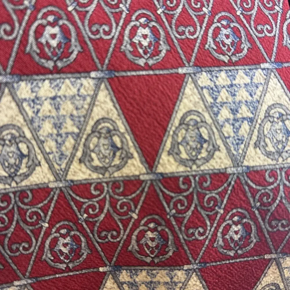 Vintage Metropolitan Museum of Art MMA Red Triangle Gate Silk Tie